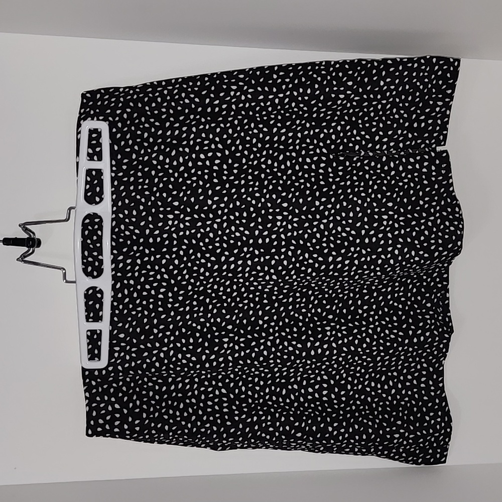 SHEIN Black Mini Skirt With Print, Zipper, Size L